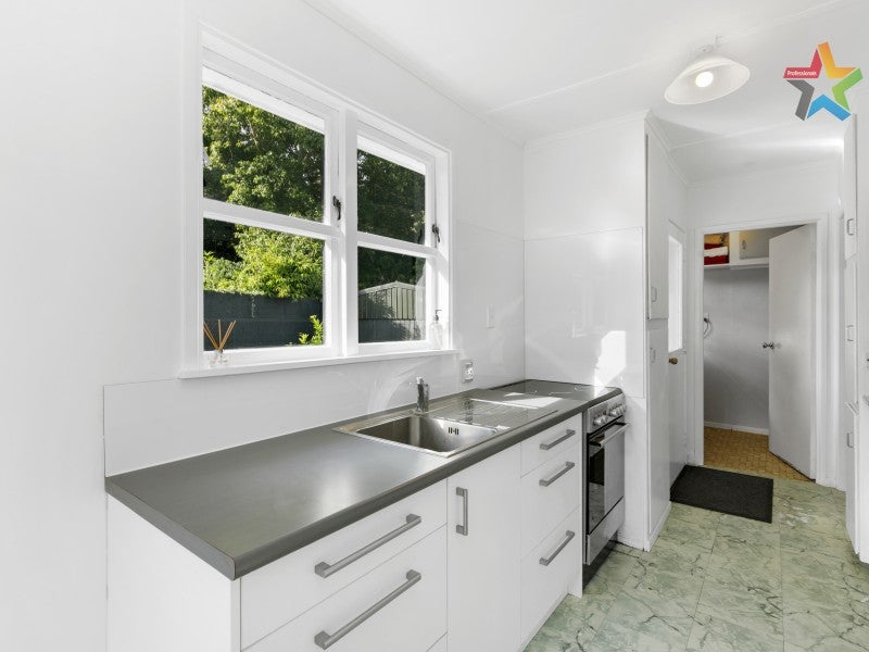 672 Main Road North, Te Marua, Upper Hutt - Carousel 2