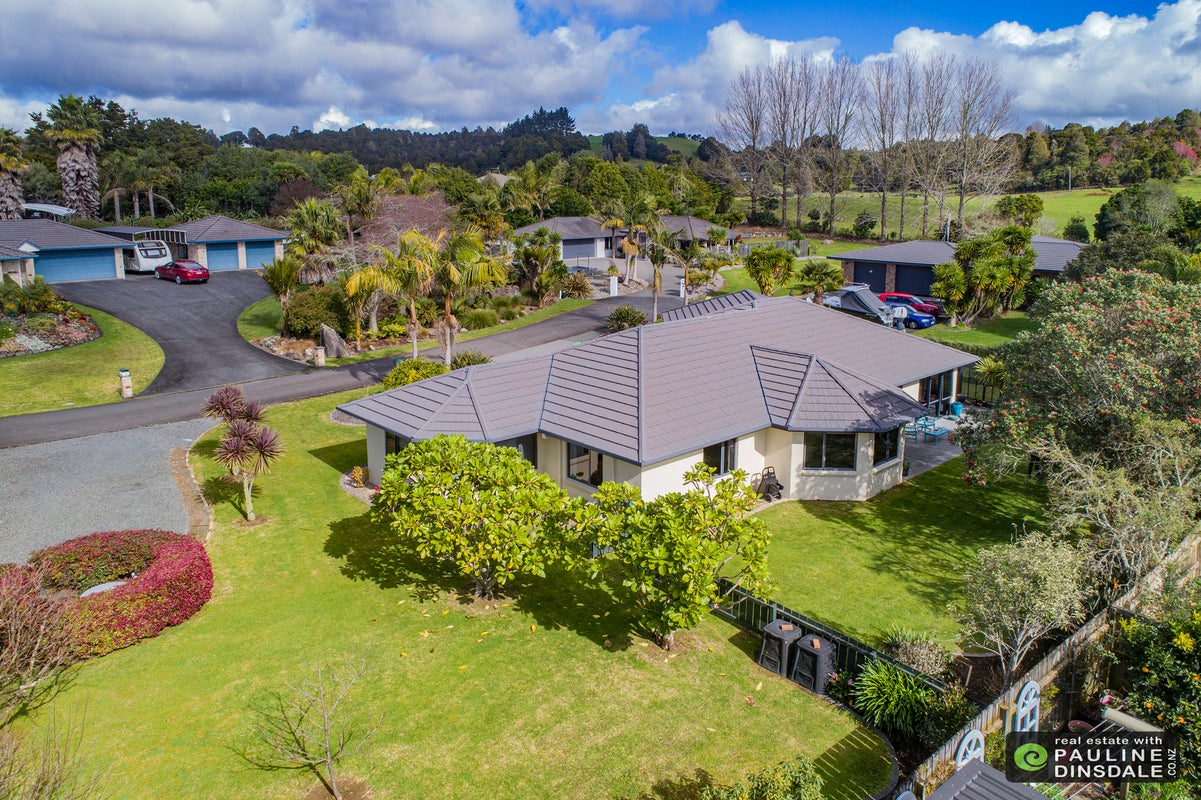 20 Stoneybrook Lane, Kamo, Whangarei - Carousel 1