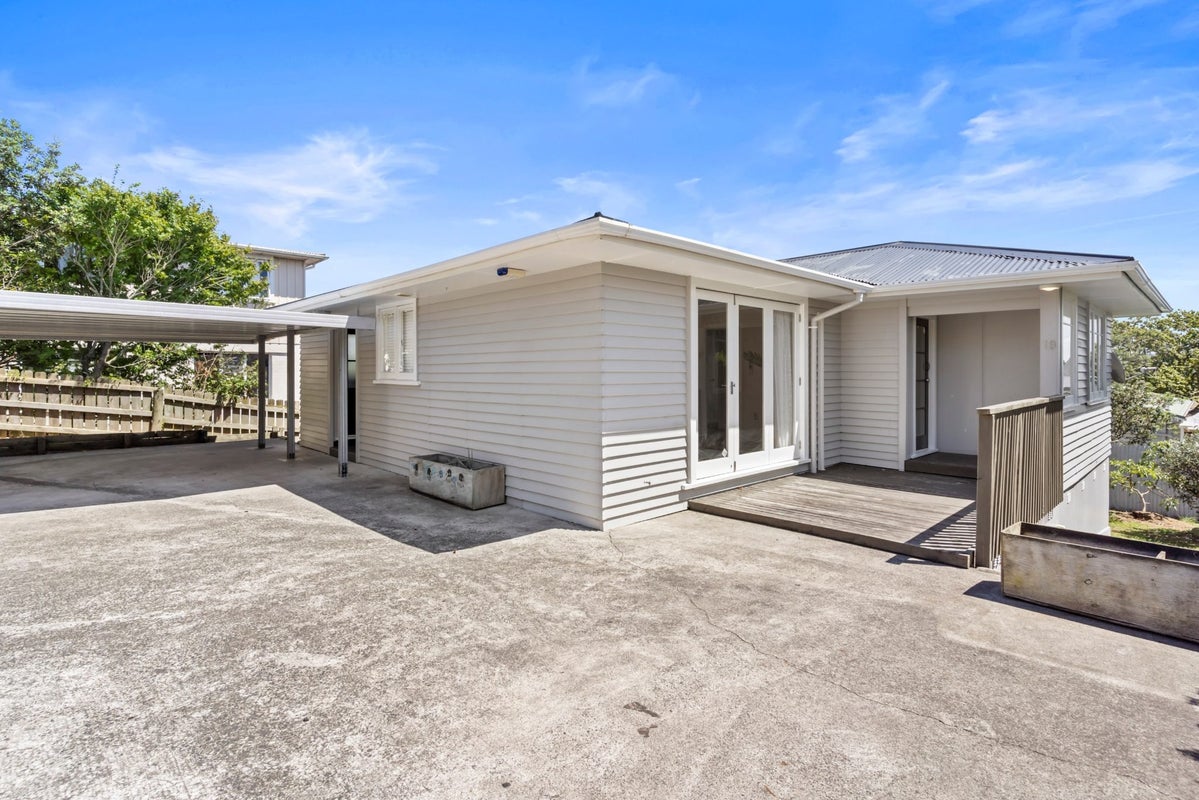 19 Layard Street, Avondale, Auckland - Carousel 1