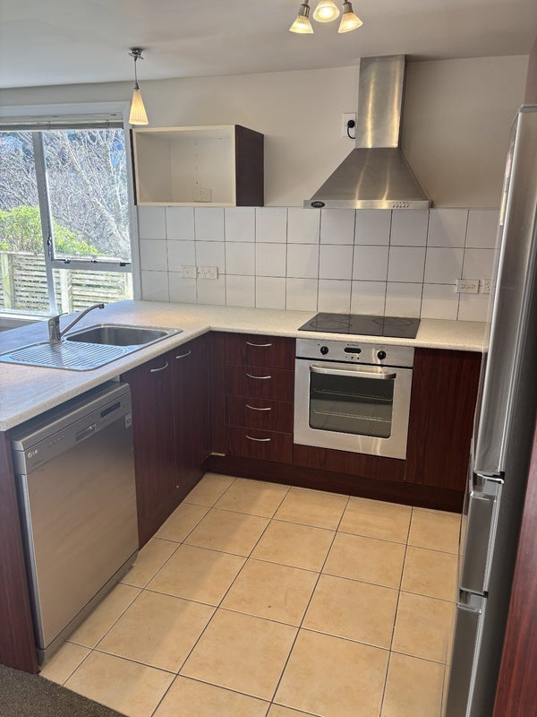5 Dransfield Street, Vogeltown, Wellington - Carousel 2