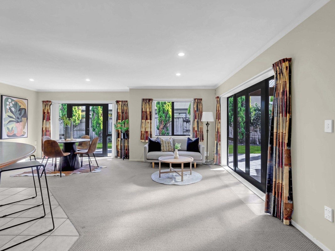 2 Shiraz Place, Rototuna, Hamilton - Carousel 32