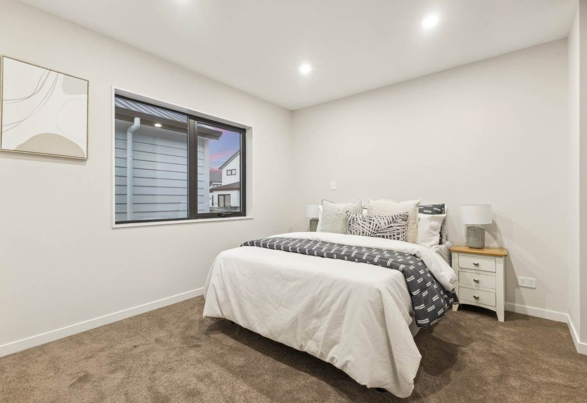 40 Christella Street, Flat Bush, Auckland - Carousel 2