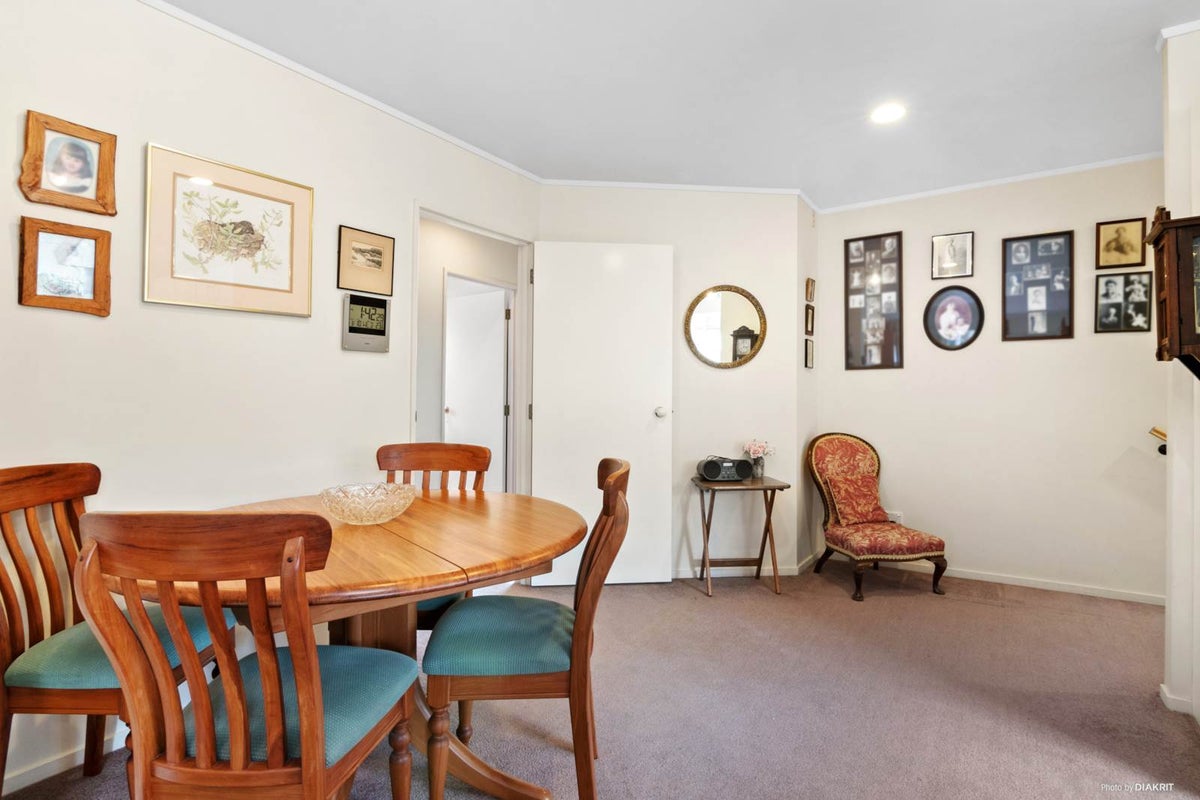 8 Palmgreen Court, Stanmore Bay, Whangaparaoa - Carousel 2