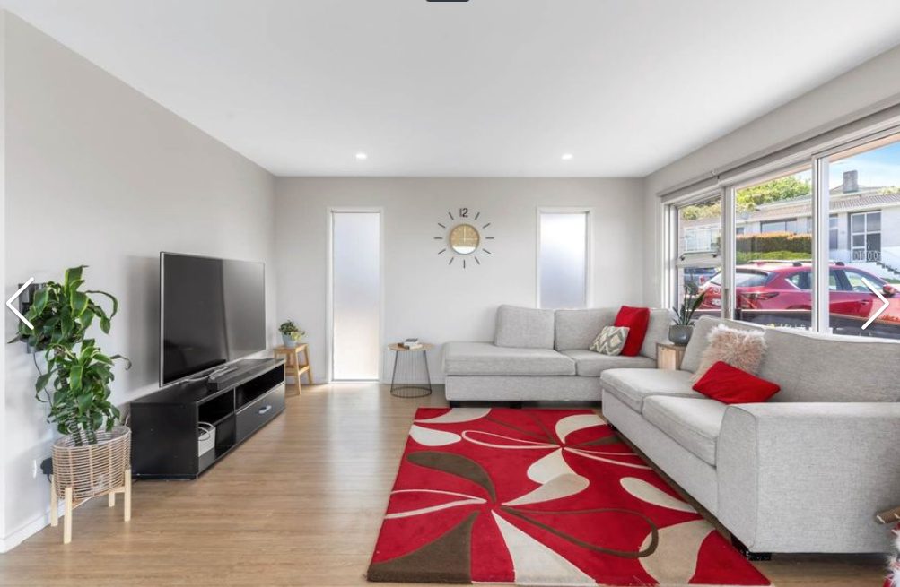 254 Glamorgan Drive, Northcross, Auckland - Carousel 2