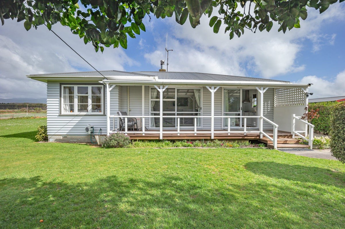 57 Kuku Beach Road, Kuku, Levin - Carousel 1
