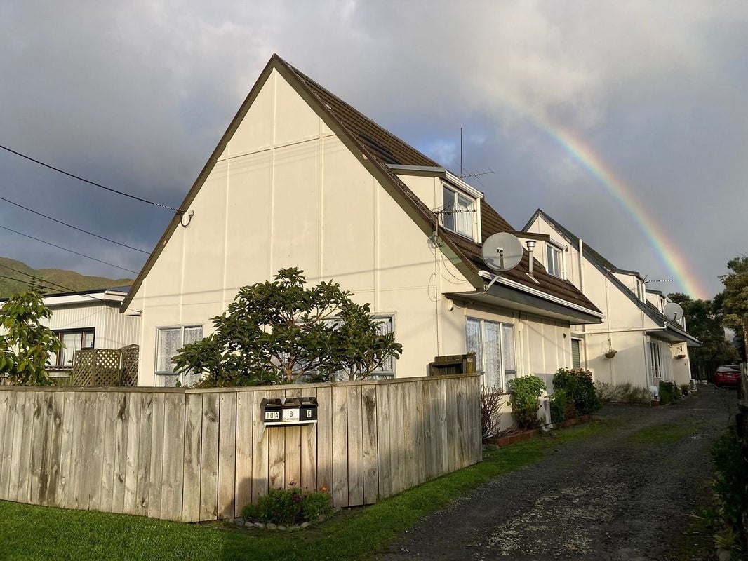 10A Elizabeth Street, Moera, Lower Hutt - Carousel 1