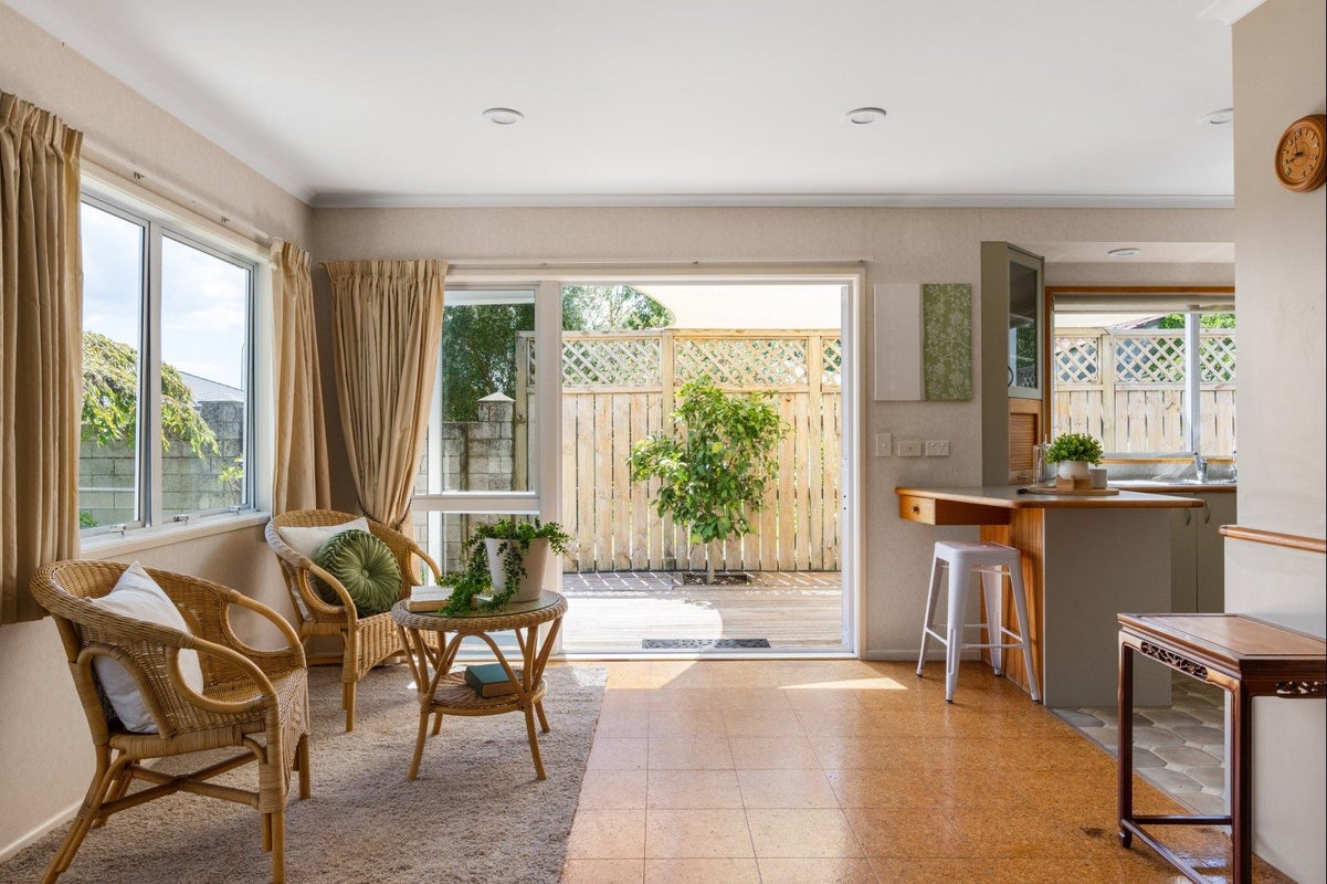 25/690 Gladstone Road, Te Hapara, Gisborne - Carousel 1
