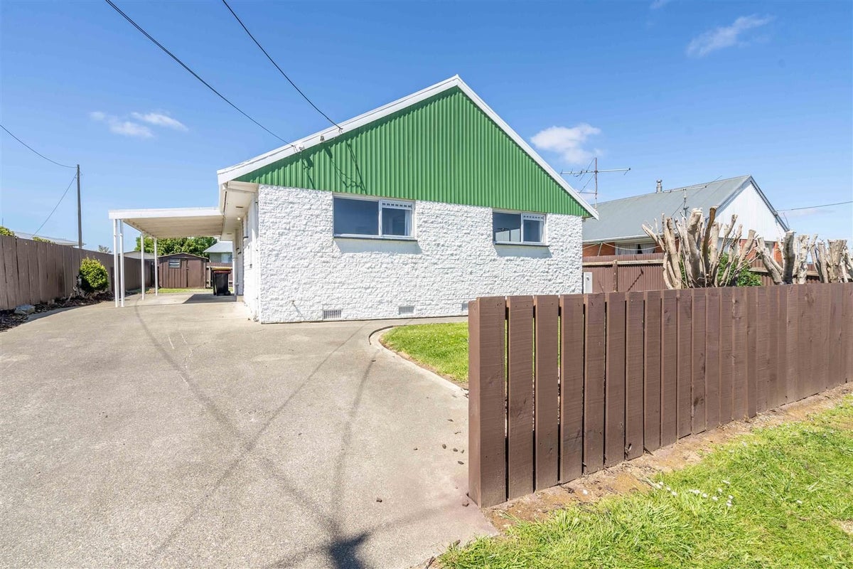 55 Frome Street, Clifton, Invercargill - Carousel 1