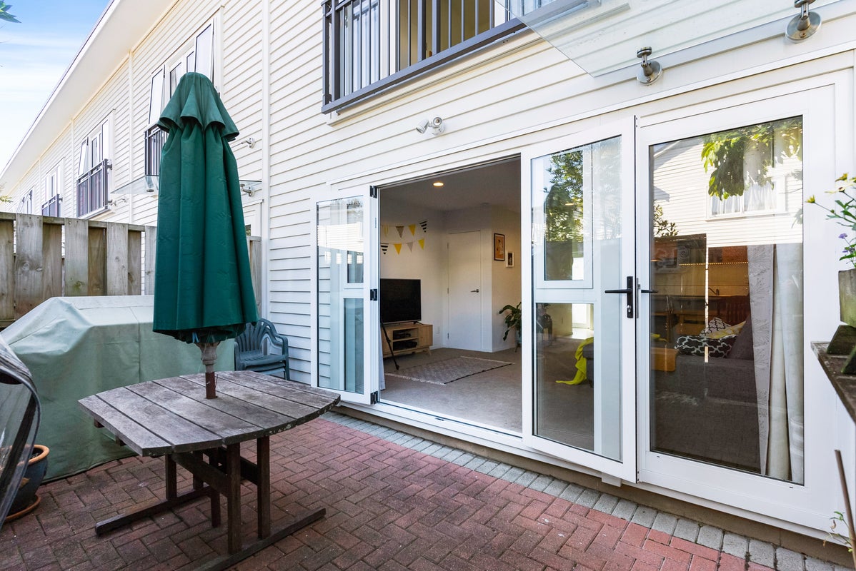 22/99 Mays Road, Te Papapa, Auckland - Carousel 2