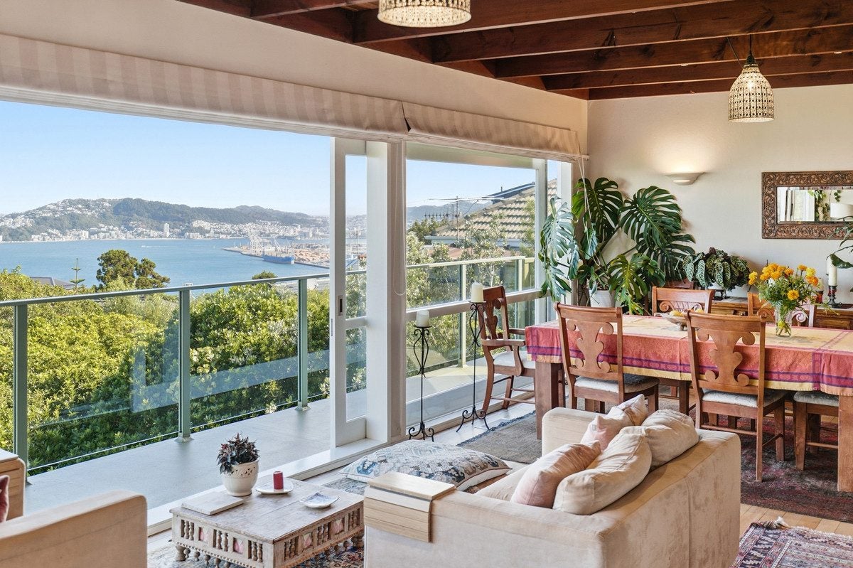 12 Tensing Place, Khandallah, Wellington - Carousel 2