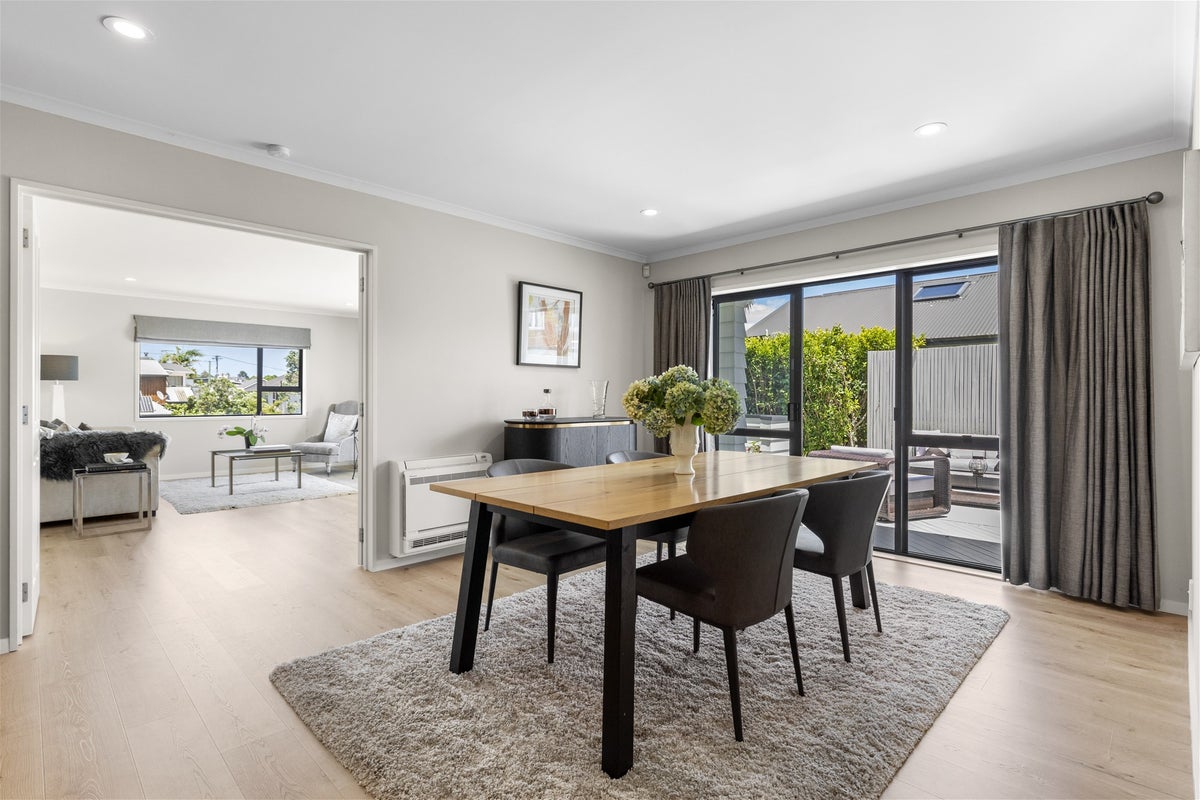 17A Appleyard Crescent, Meadowbank, Auckland - Carousel 2