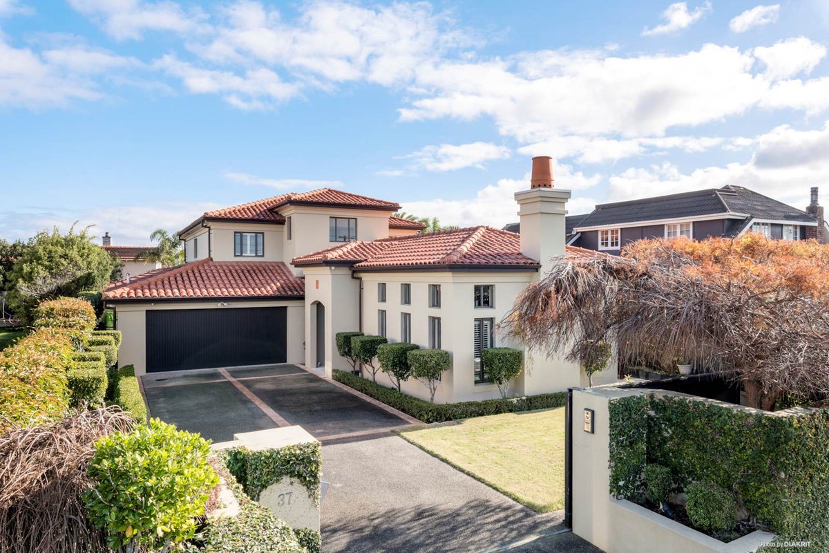 37 Dudley Road, Mission Bay, Auckland - Carousel 2