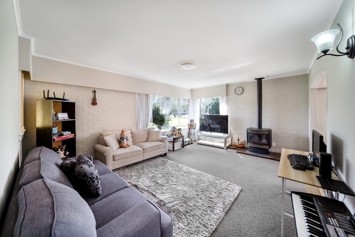 69 Angelo Avenue, Howick, Auckland - Carousel 2