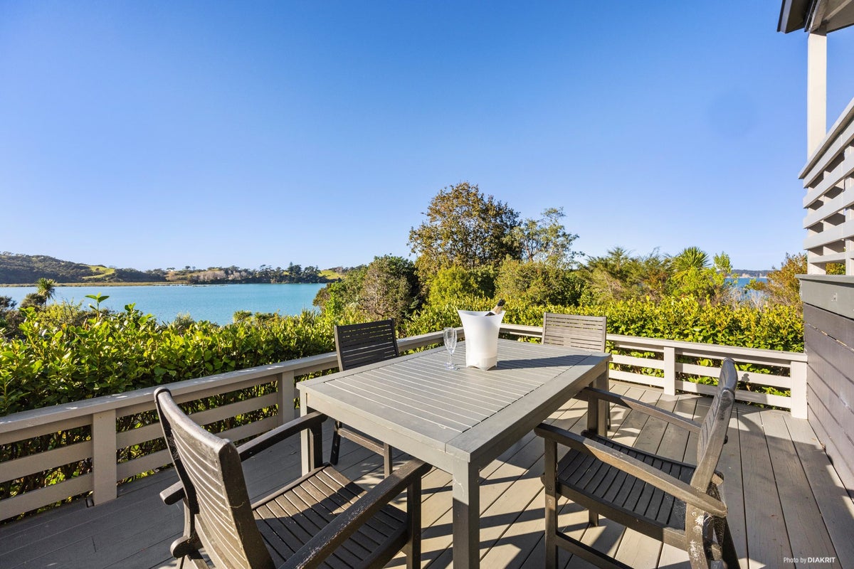 17 Young Street, Mahurangi East, Warkworth - Carousel 2