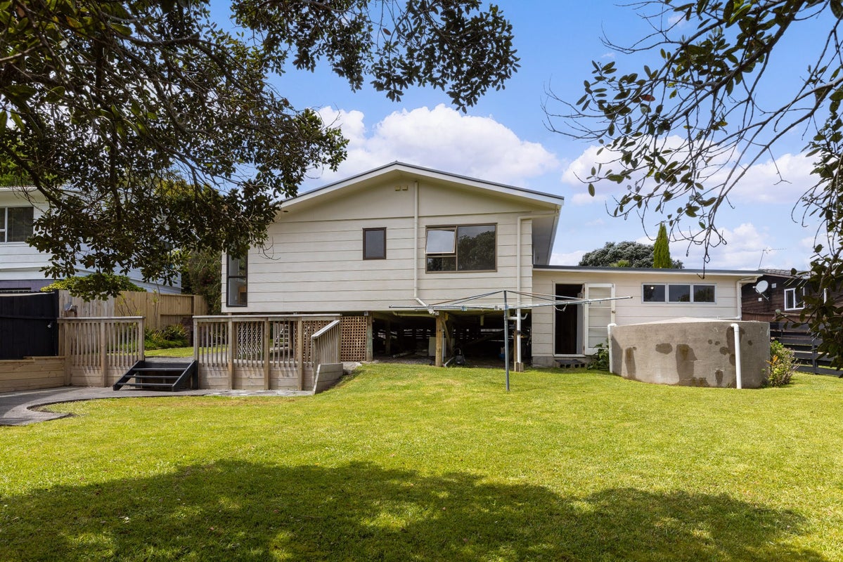 59 Brian Crescent, Stanmore Bay, Whangaparaoa - Carousel 2