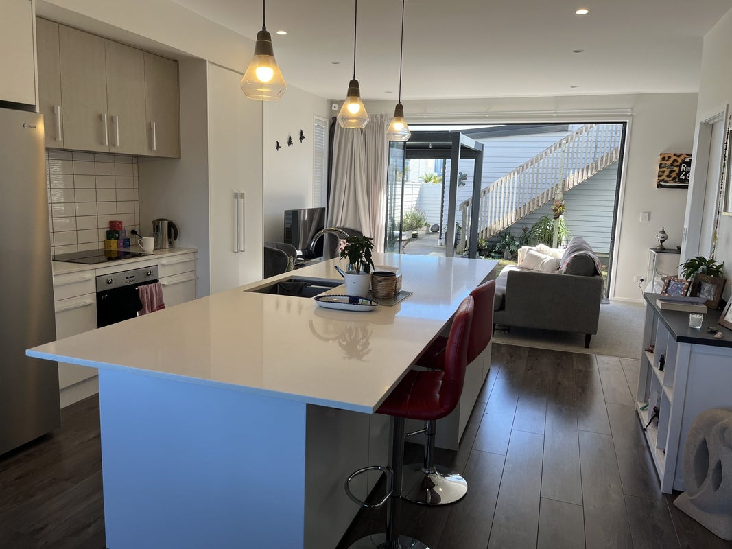 158 Seventh View Avenue, Beachlands, Auckland - Carousel 2