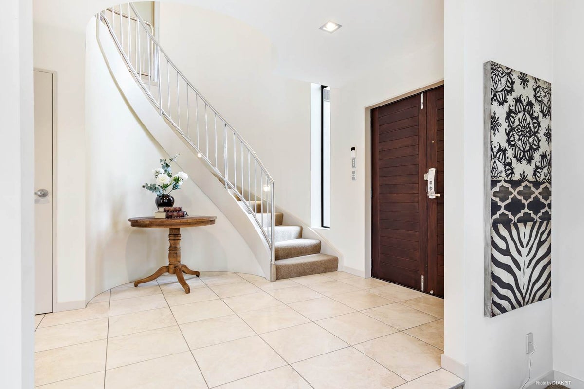 6 Aldon Lane, The Gardens, Auckland - Carousel 2