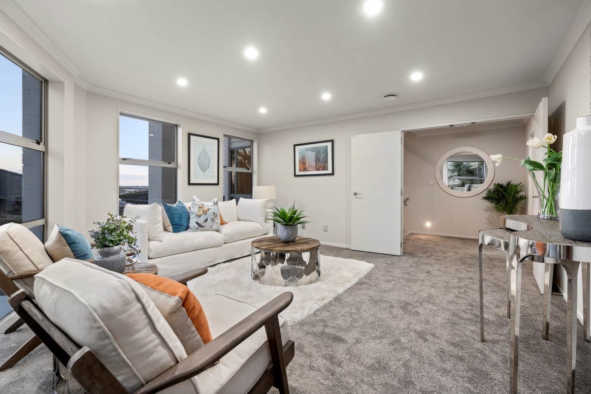 72 Travis View Drive, Fairview Heights, Auckland - Carousel 2