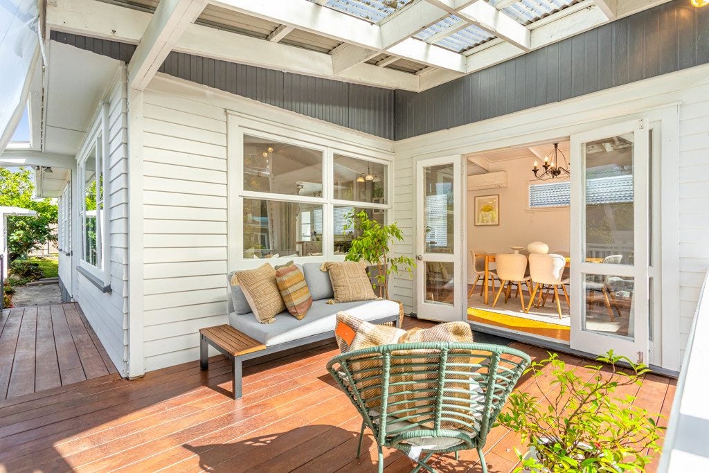 27 Birdwood Road, Swanson, Auckland - Carousel 2