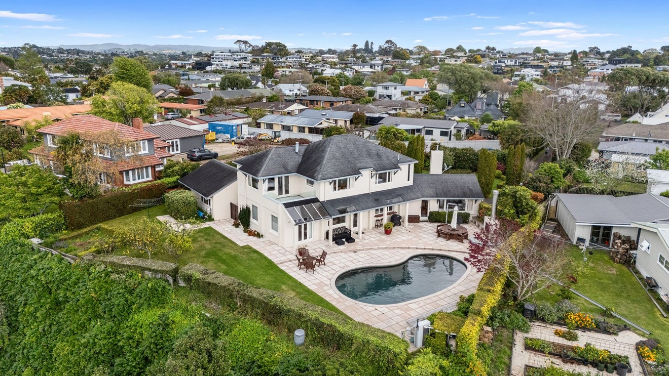 40 Myres Street, Otumoetai, Tauranga - Carousel 2