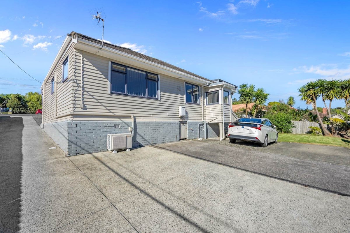 235G Titirangi Road, Titirangi, Auckland - Carousel 12