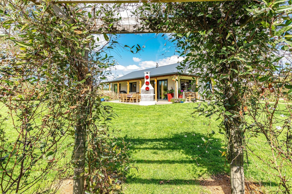 394 Kaiwhaiki Road, Kaiwhaiki, Whanganui - Carousel 1
