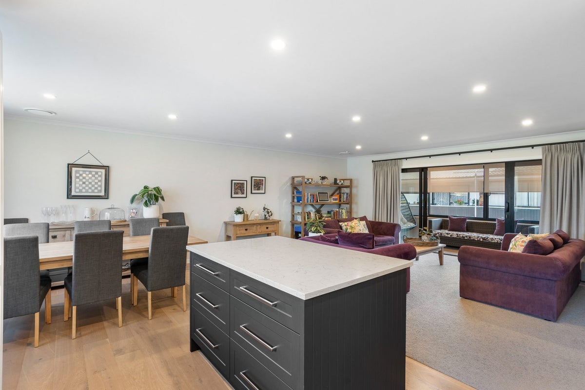 1/32 Empire Road, Epsom, Auckland - Carousel 2
