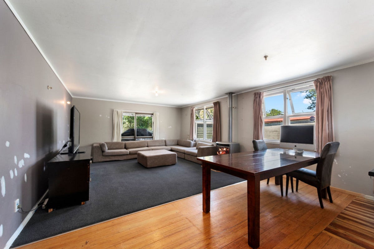 26 Dermont Street, Bader, Hamilton - Carousel 2