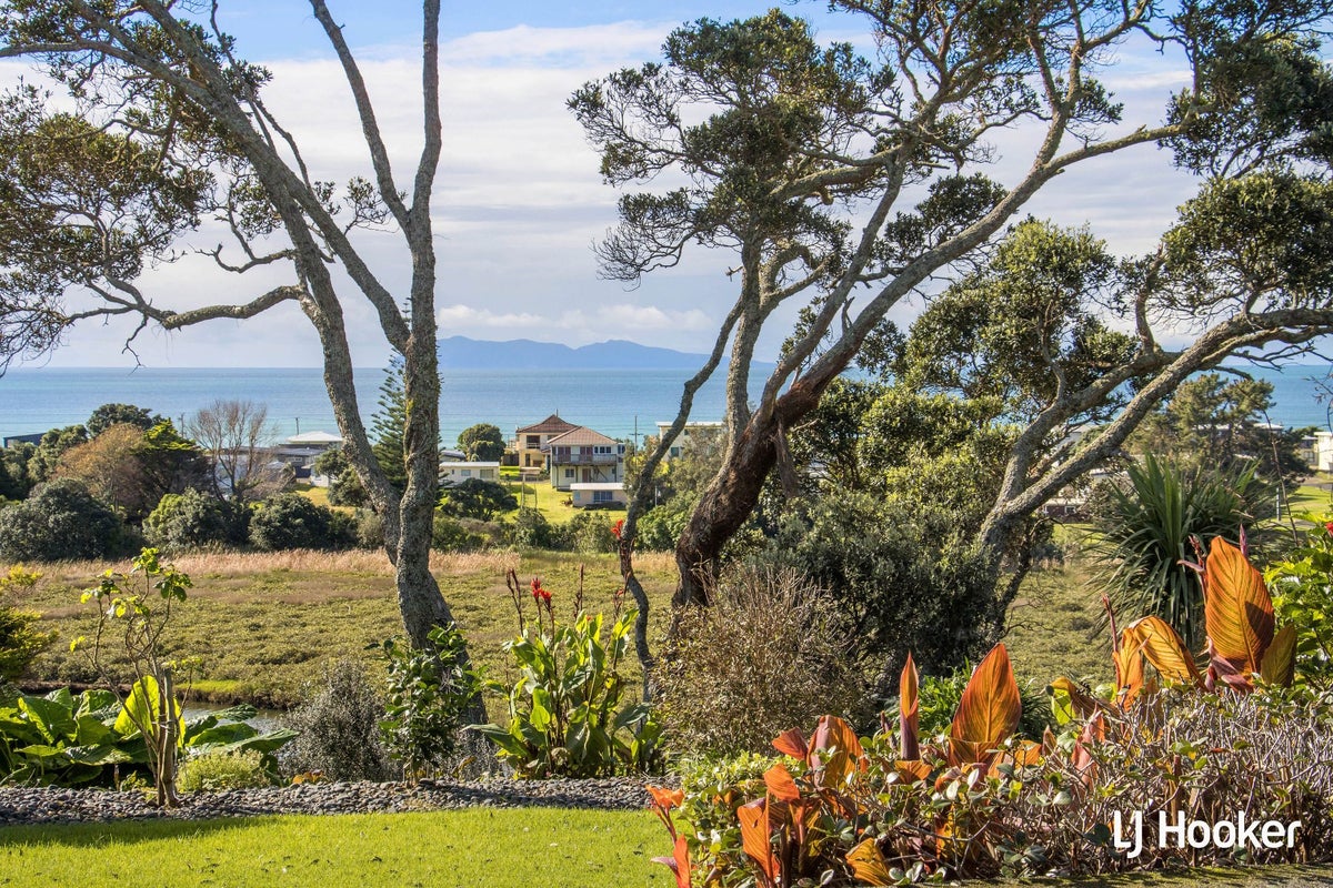 155 Koutunui Road, Athenree, Katikati - Carousel 1
