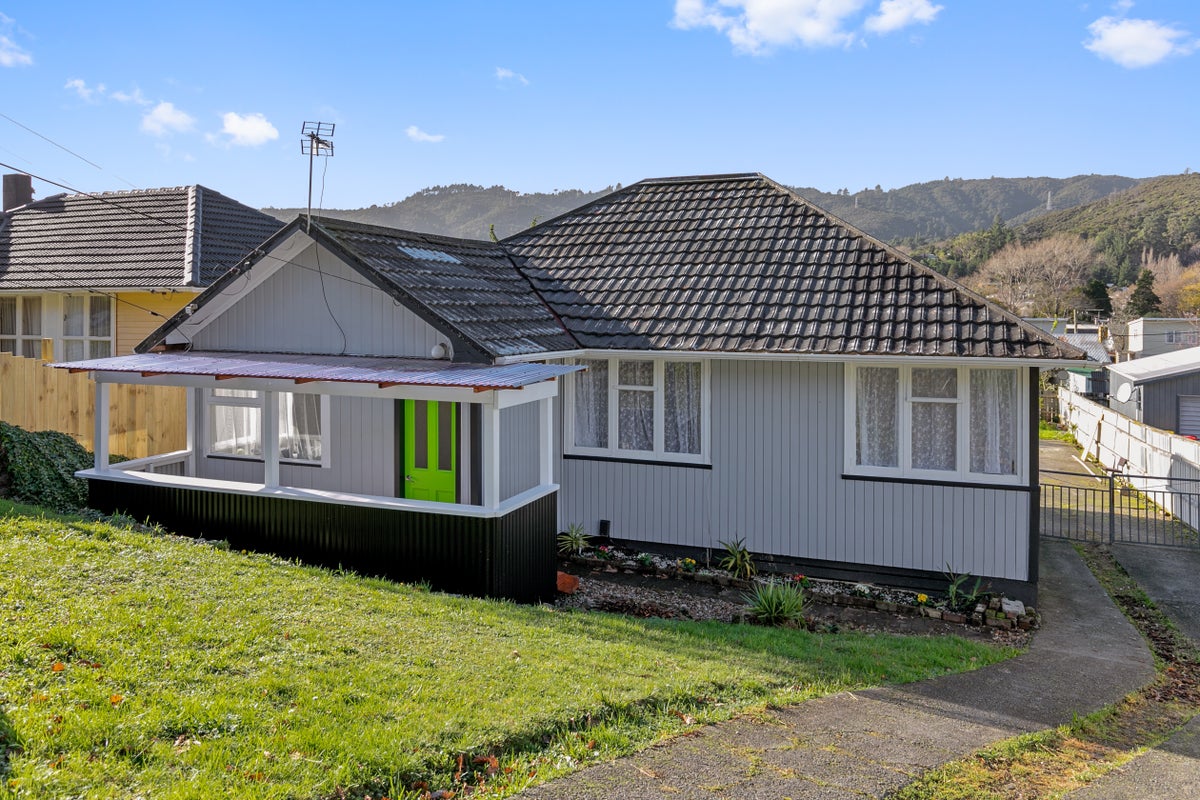 10 Logie Street, Stokes Valley, Lower Hutt - Carousel 18