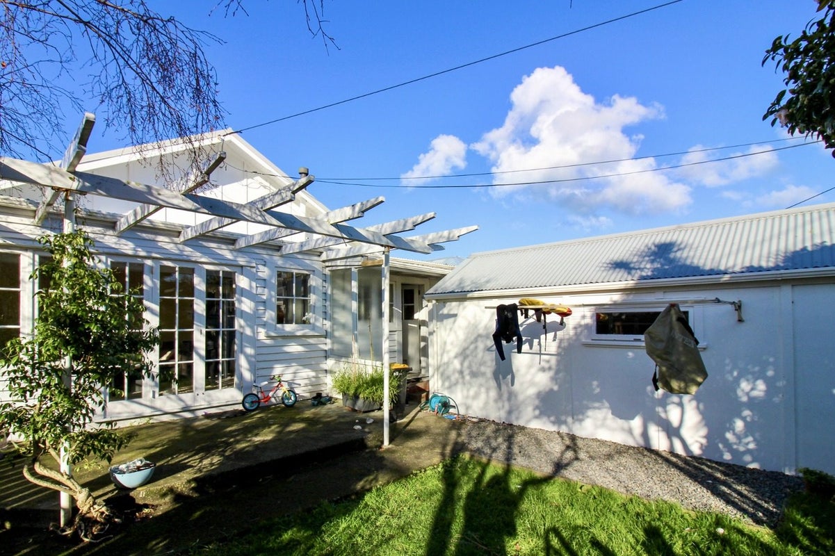 11 Matai Road, Hataitai, Wellington - Carousel 2