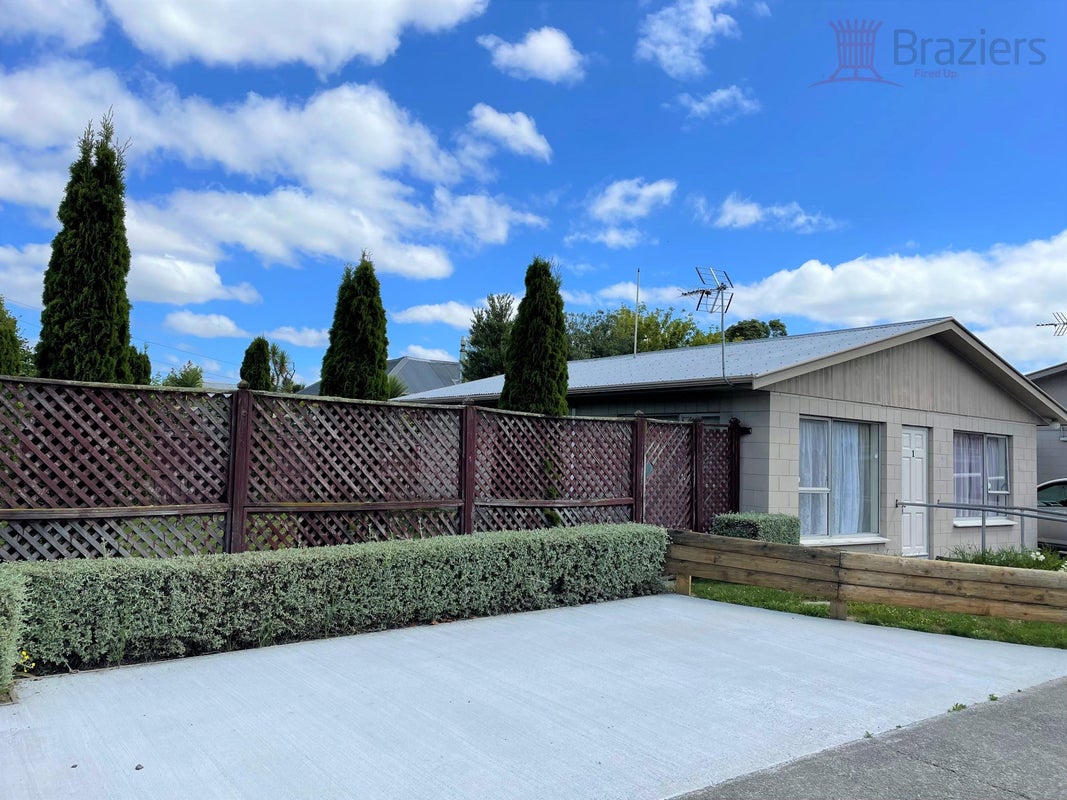 1/67 Hills Road, Edgeware, Christchurch - Carousel 1