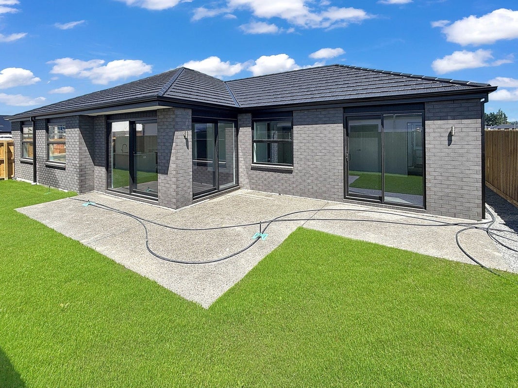17 John Gibb Street, Belfast, Christchurch - Carousel 16