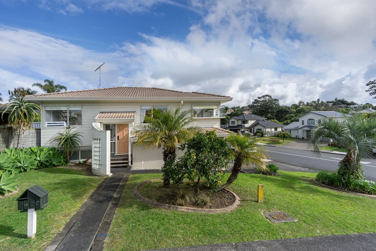 50 Unsworth Drive, Unsworth Heights, Auckland - Carousel 10