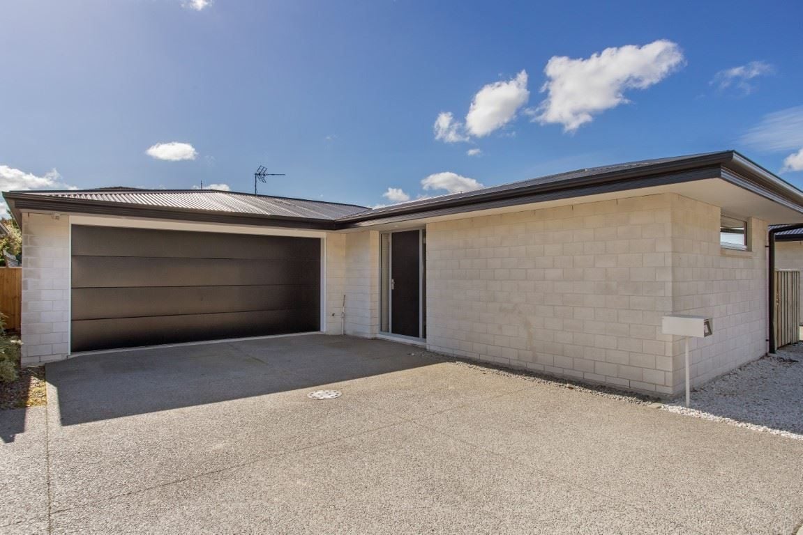 10 St Brendans Lane, Templeton, Christchurch - Carousel 1