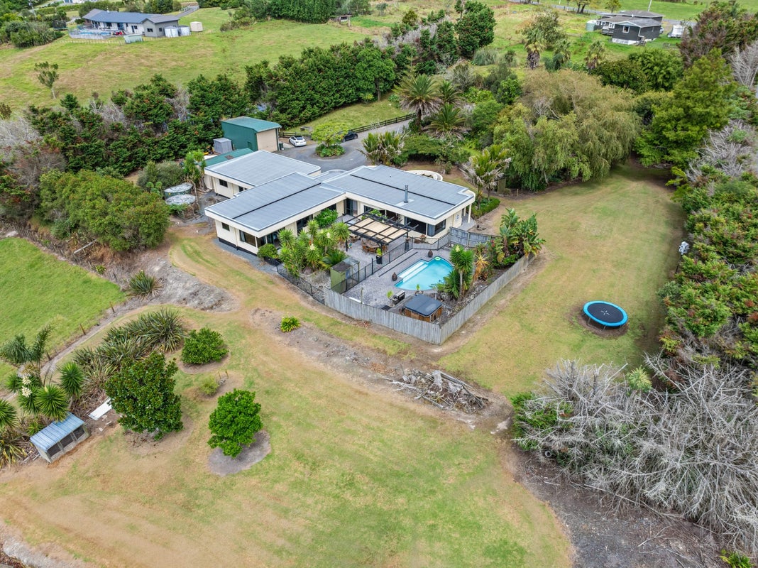 10 Matarau Road, Kamo - Carousel 2