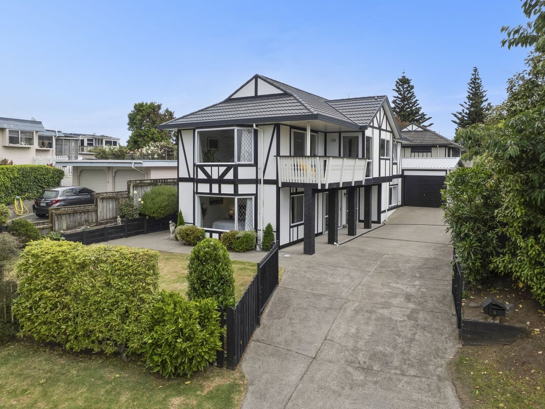 6 Allen Road, Raumati Beach, Paraparaumu - Carousel 1