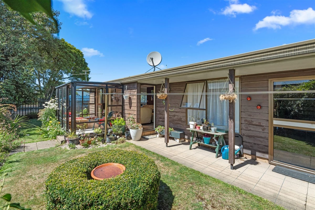 1/25 Withells Road, Avonhead, Christchurch - Carousel 11