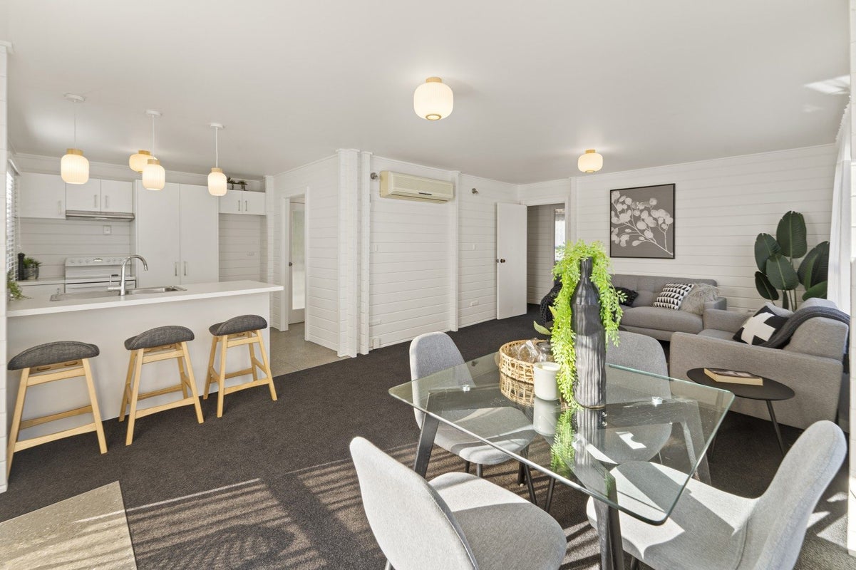 2/7 Green Street, Tahunanui, Nelson - Carousel 2