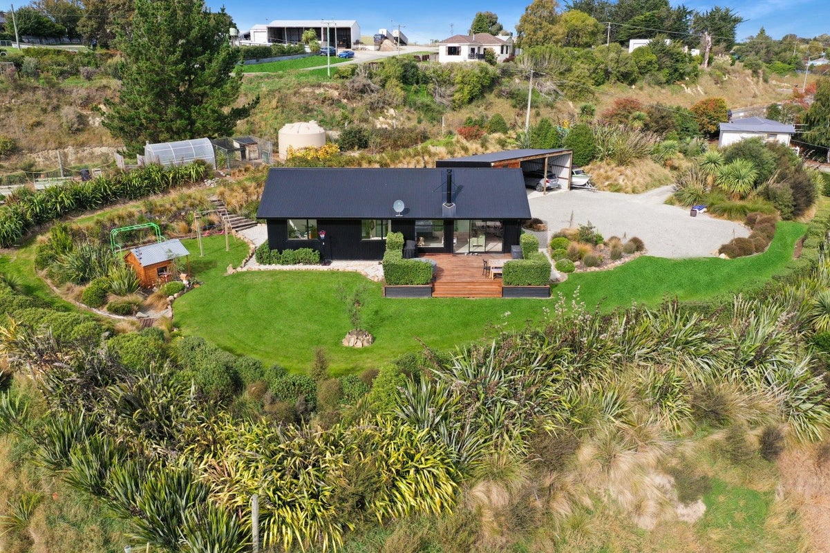 6 Bridge Road, Maheno, Oamaru - Carousel 2