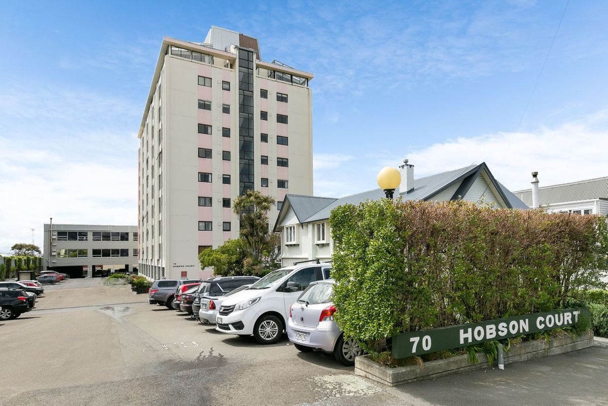 62/70 Hobson Street, Thorndon, Wellington - Carousel 11
