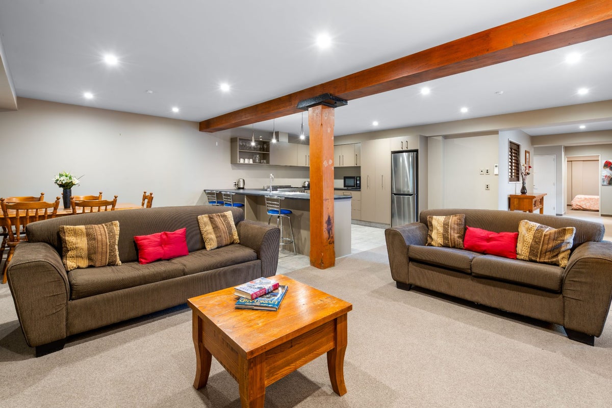 3/2 Manor Place, Dunedin Central, Dunedin - Carousel 1