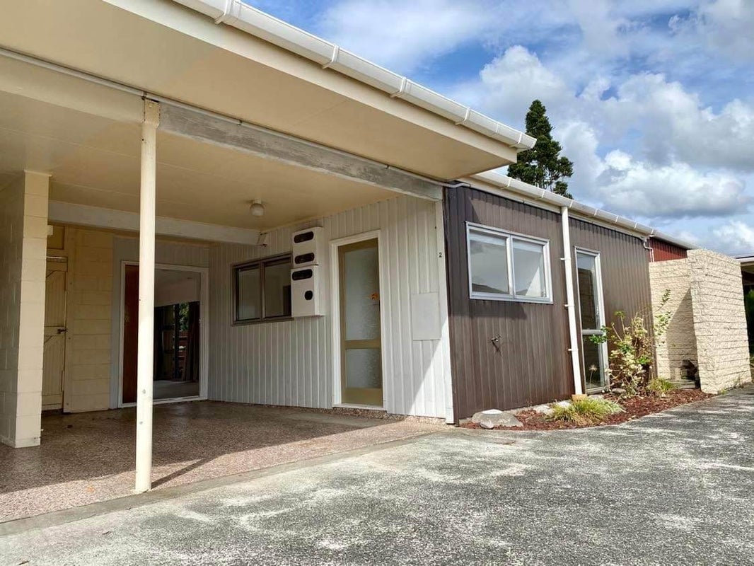 2/4 Lilian Street, Te Kamo, Whangarei - Carousel 1