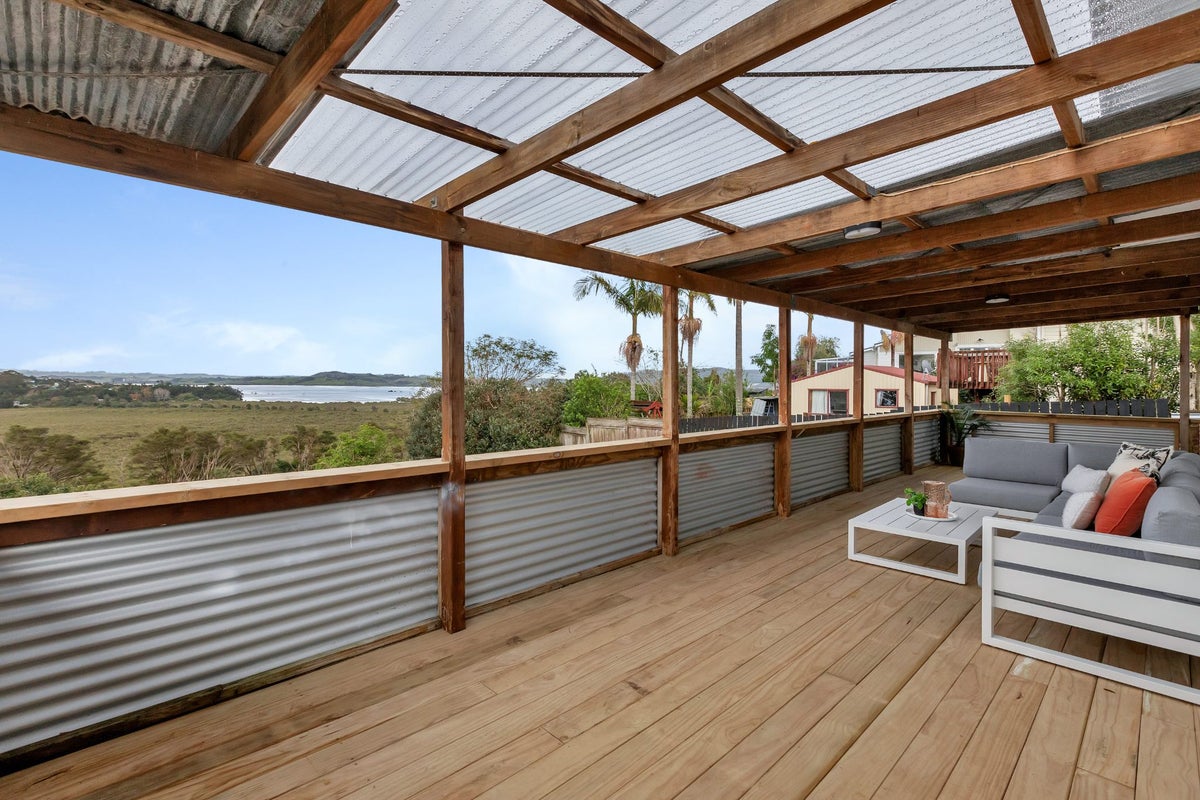24 Edge Street, Onerahi, Whangarei - Carousel 2