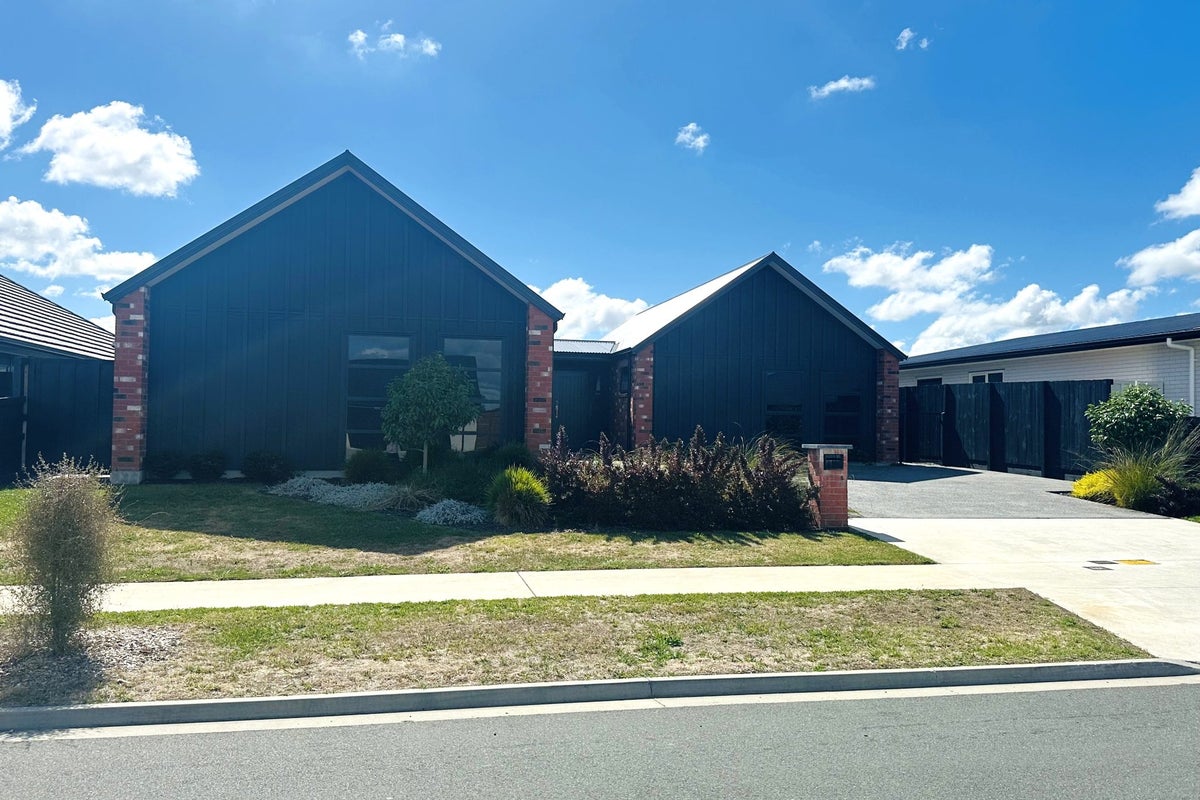 5 Tekapo Road, Baverstock, Hamilton - Carousel 13