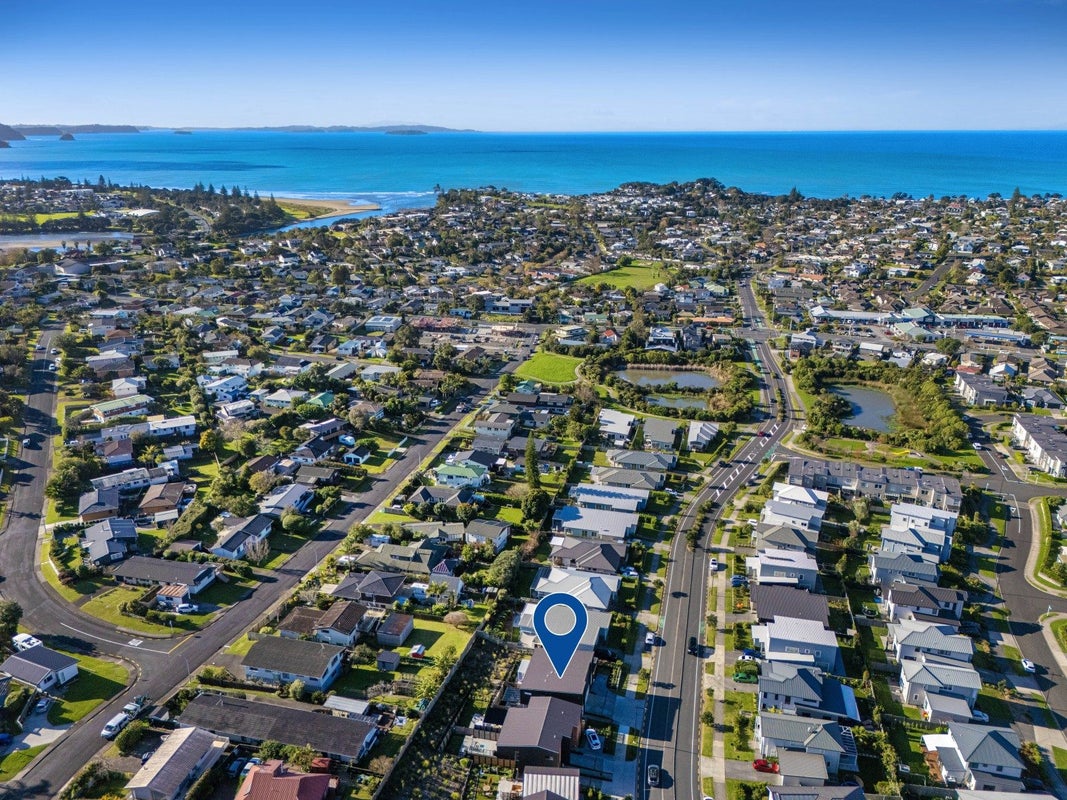 28B Kukuwai Avenue, Red Beach, Whangaparaoa - Carousel 28