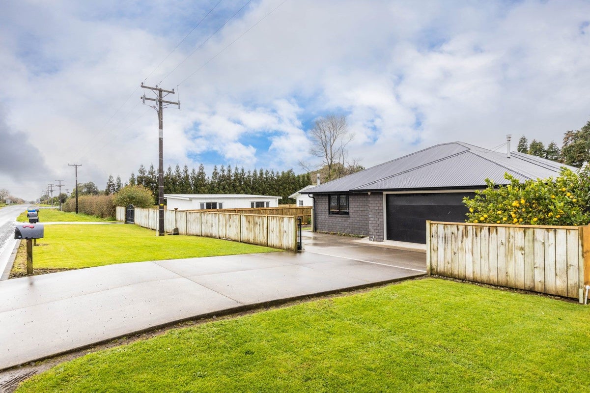 503 Richmond Road, Lepperton, New Plymouth - Carousel 2