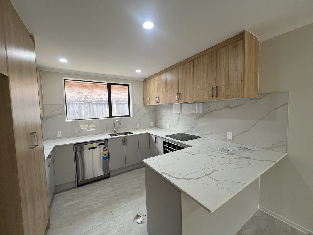 180 Keri Vista Rise, Papakura, Papakura - Carousel 2