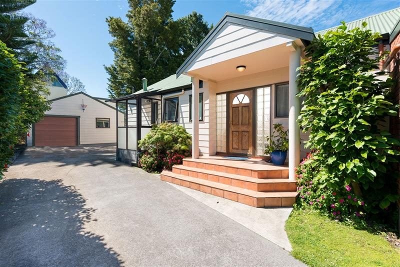 3 Idesia Grove, Matua, Tauranga - Carousel 1