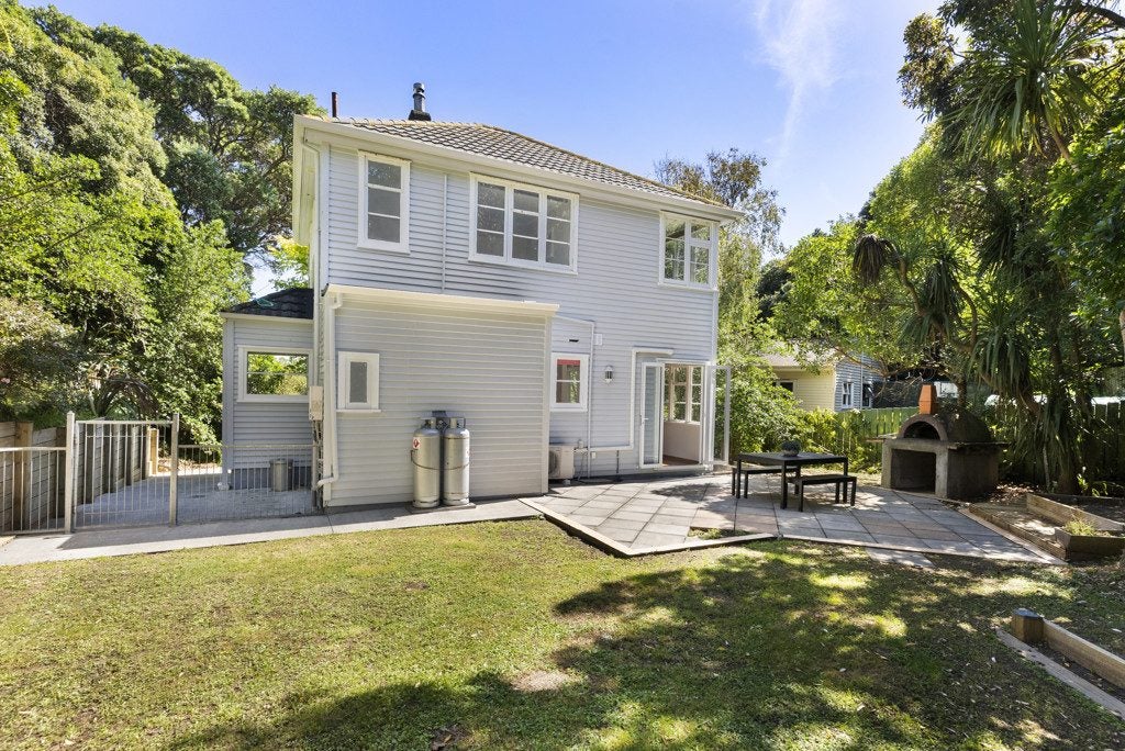 25 Sidlaw Street, Strathmore Park, Wellington - Carousel 2